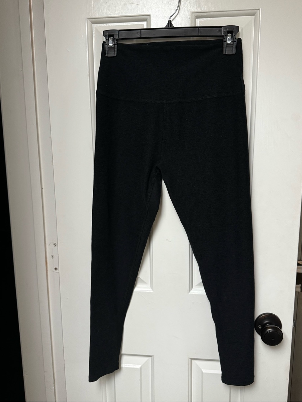 Beyond Yoga Girl Space dye caught in the midi Black High-Waist Leggings